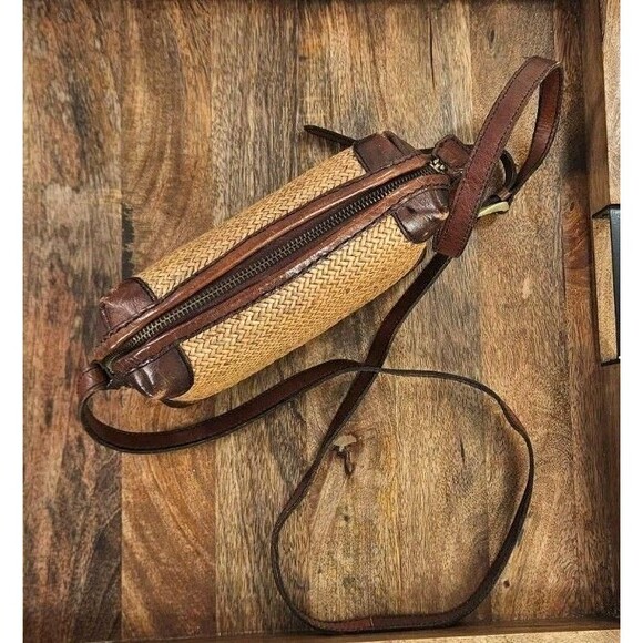 Vtg Talbots 90s Y2K Rattan Zip Crossbody Bag Purse Leather Adjustable Strap Tan - Picture 3 of 10